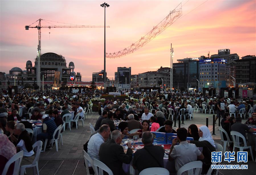 （XHDW）（1）土耳其：齋月首日的晚餐